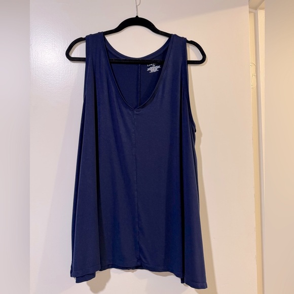Lane Bryant Tops - Lane Bryant Navy Blue Sleeveless v neck top size 18/20